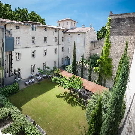 Cloitre Saint Louis Hotel