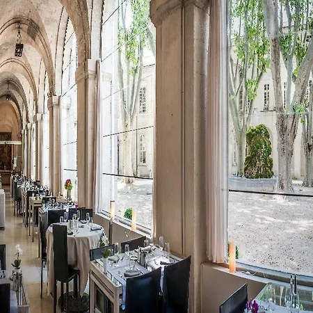 Hotel Cloitre Saint Louis
